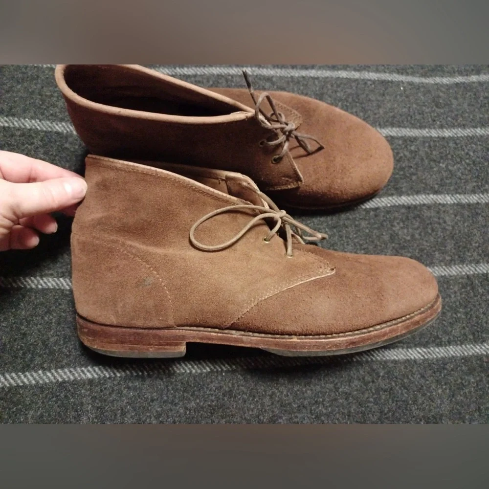 Rancourt & Co. Brown Suede Chukka Boots